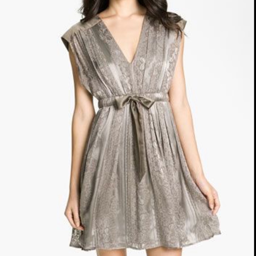 JESSICA SIMPSON V-Neck Burnout Satin Dress